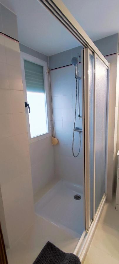 Bitacora Lux ,Comfortable Apartment 450 Meters From The Beach, Swimming Pool, 2 Air-Con ,Wi-Fi Playa de Gandia Buitenkant foto